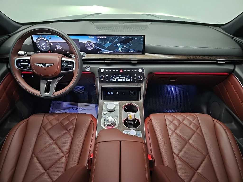 Genesis GV80 — photo 07
