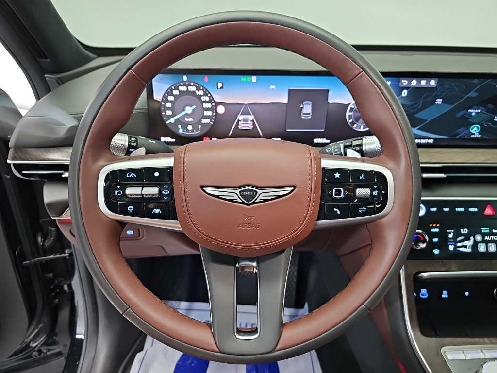 Genesis GV80 — photo 09
