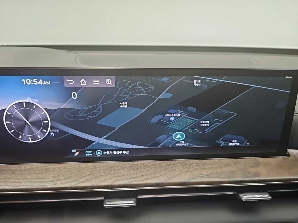 Genesis GV80 — photo 14