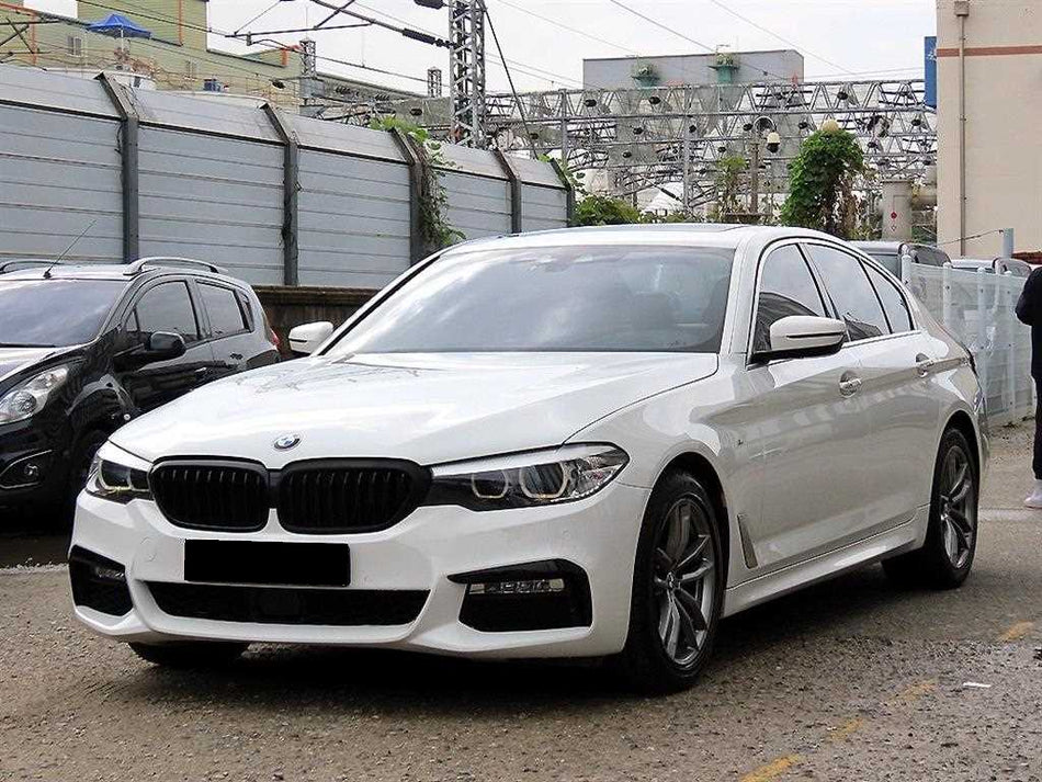 BMW 5-Series — photo 02