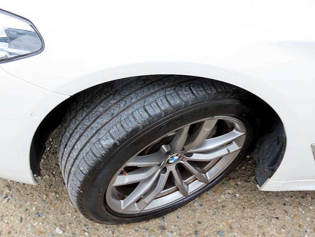 BMW 5-Series — photo 19