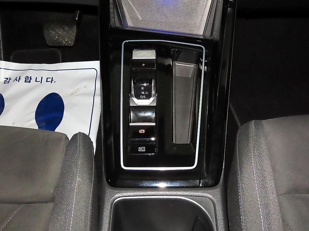 Volkswagen Golf — photo 12