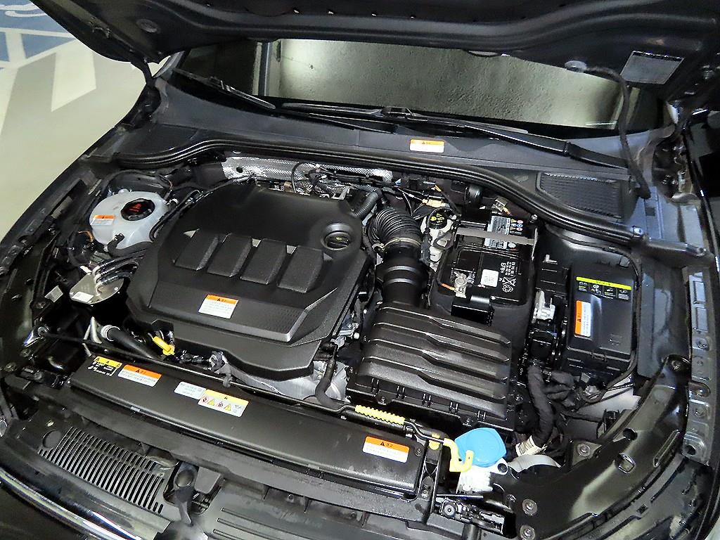 Volkswagen Golf — photo 19