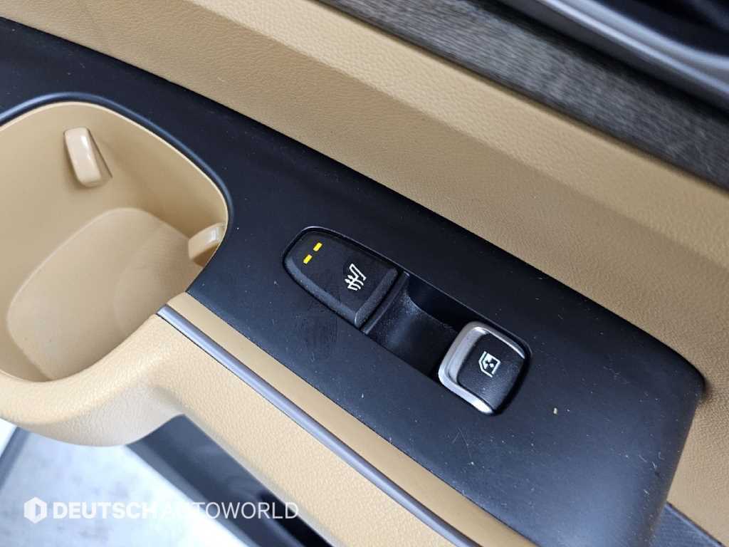 Kia Sorento — photo 16