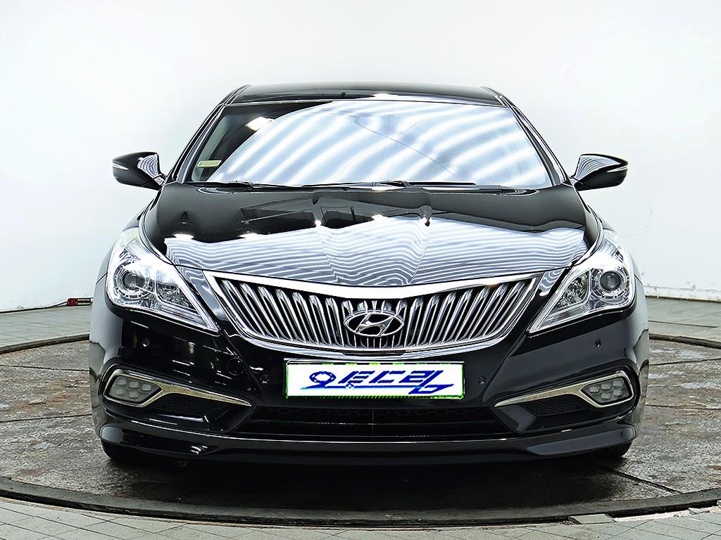 Hyundai Grandeur — photo 01
