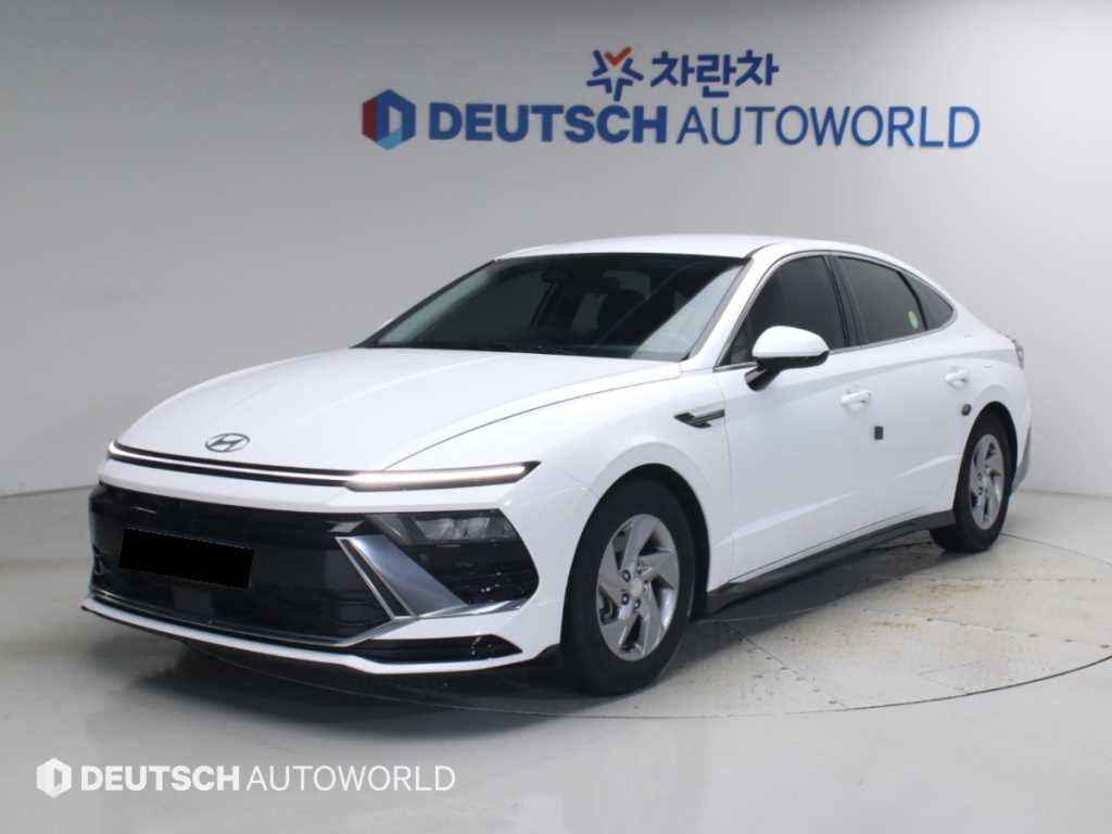Hyundai Sonata — photo 01