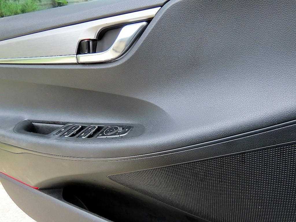 Hyundai Grandeur — photo 11