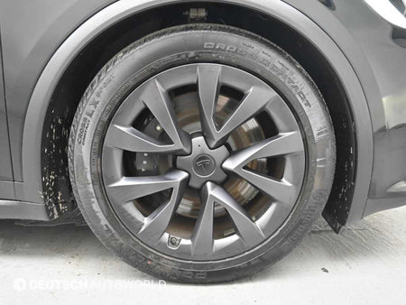 Tesla Model X — photo 05