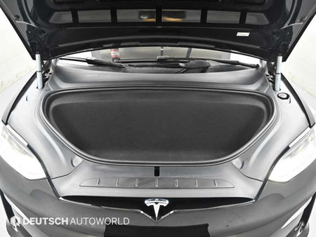Tesla Model X — photo 06