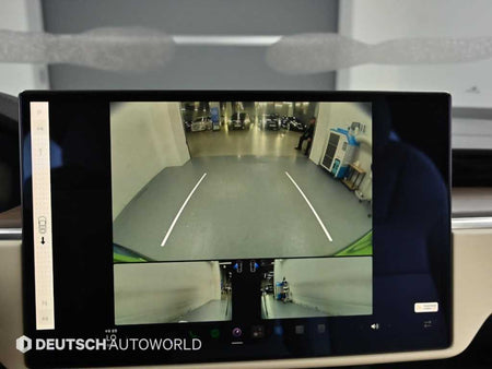 Tesla Model X — photo 15