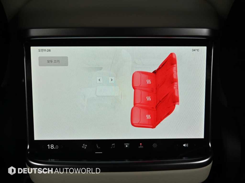 Tesla Model X — photo 16