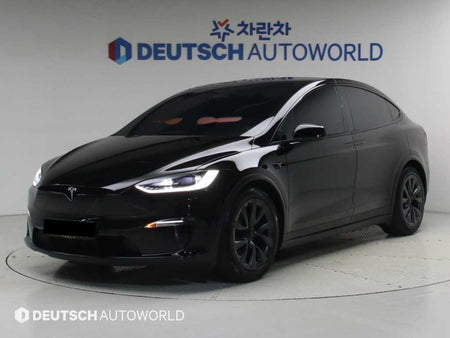 Tesla Model X — photo 20