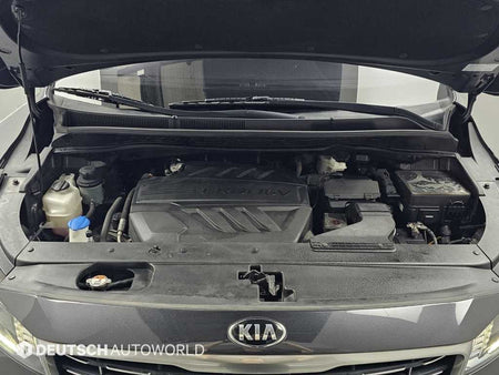 Kia Carnival — photo 06