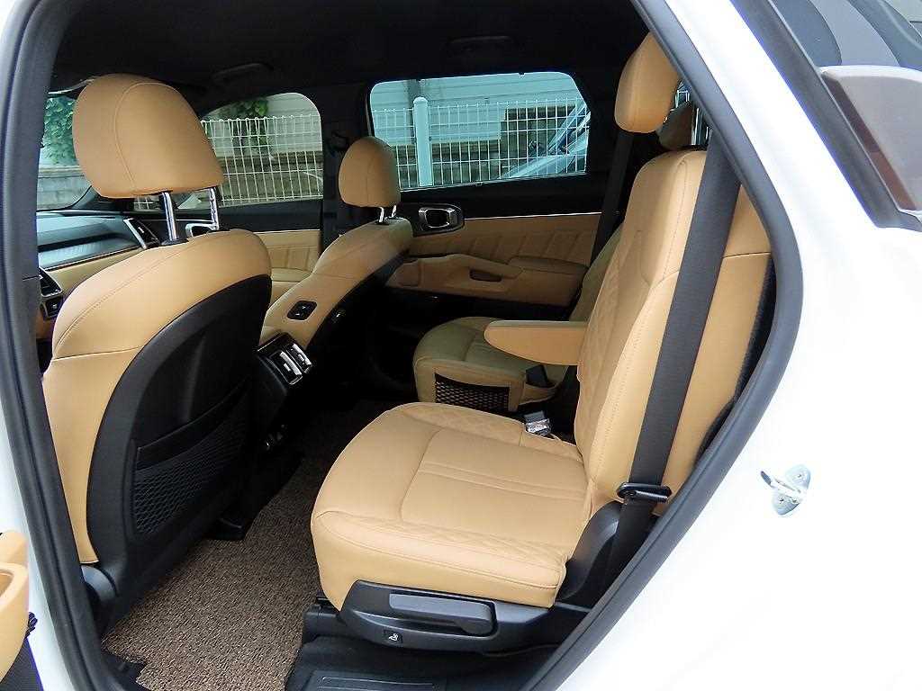 Kia Sorento — photo 06
