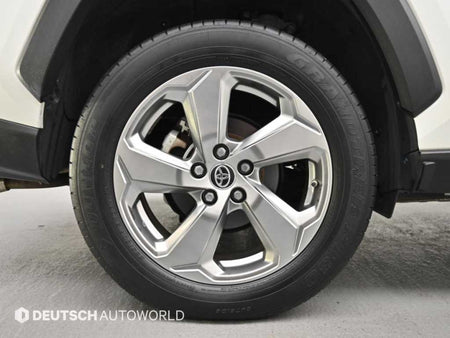 Toyota RAV4 — photo 05