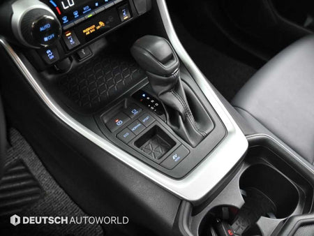 Toyota RAV4 — photo 09