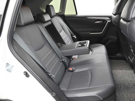 Toyota RAV4 — photo 12