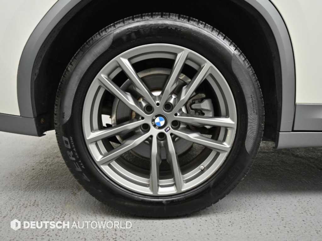 BMW X4 — photo 05