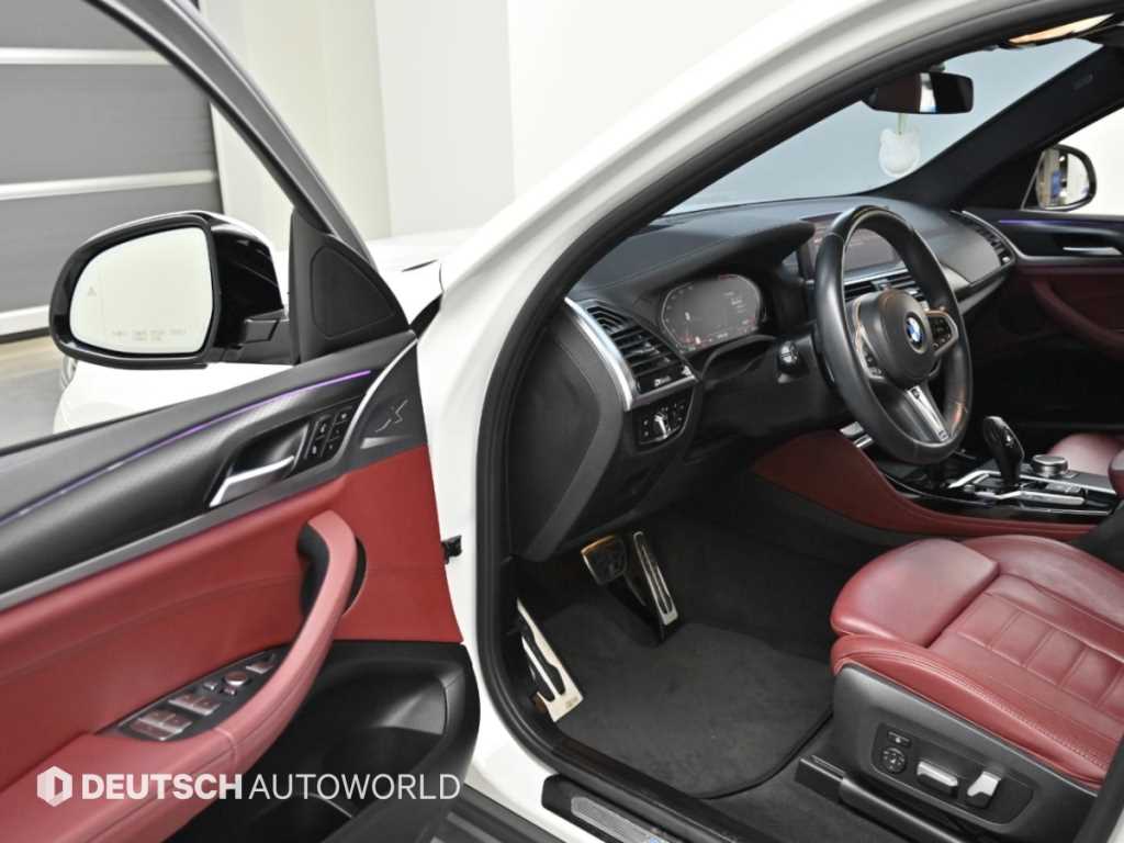 BMW X4 — photo 11