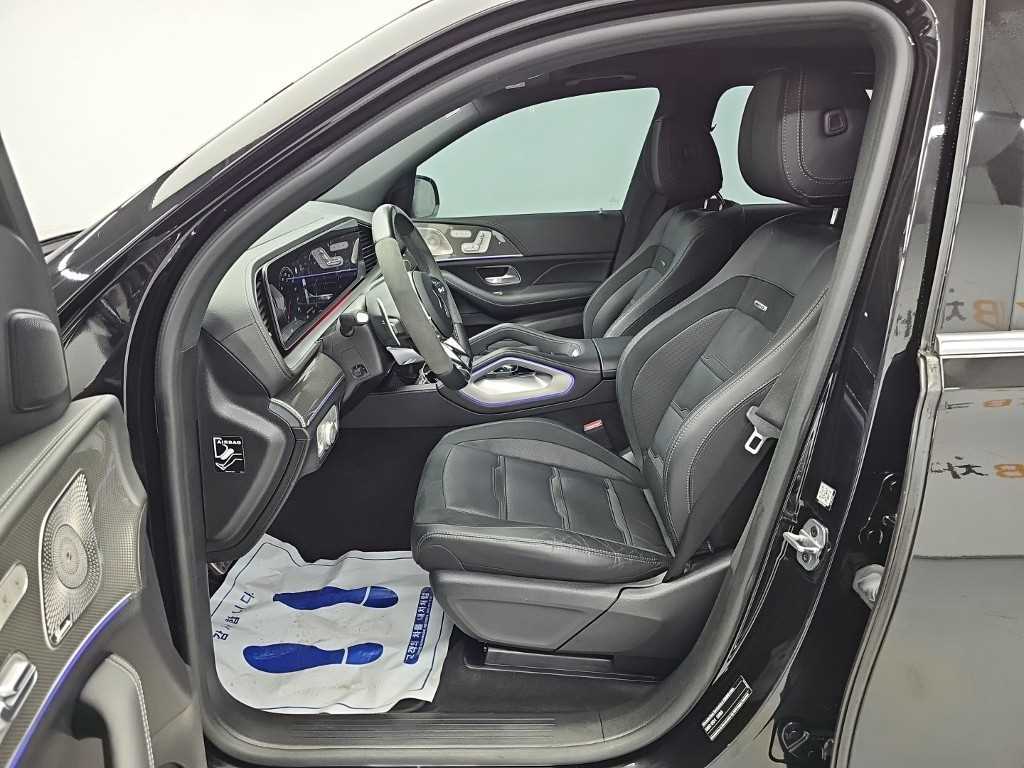 Mercedes-Benz GLE-Class — photo 11