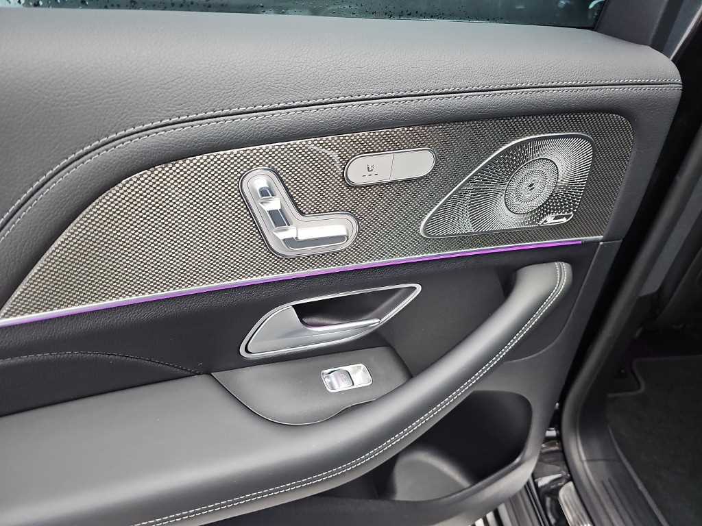 Mercedes-Benz GLE-Class — photo 13