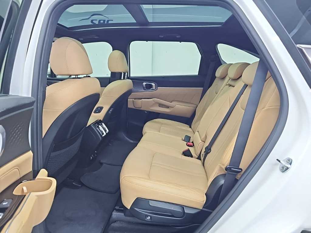 Kia Sorento — photo 12