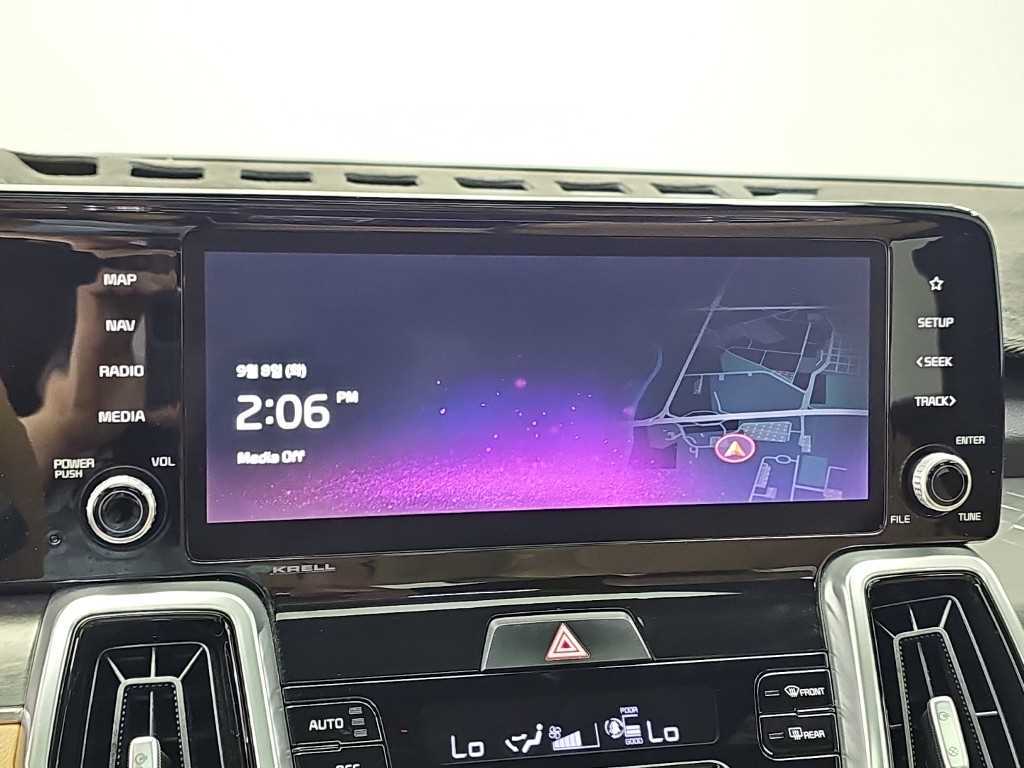 Kia Sorento — photo 16
