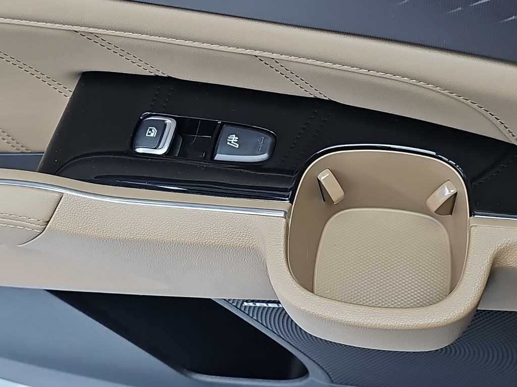 Kia Sorento — photo 14
