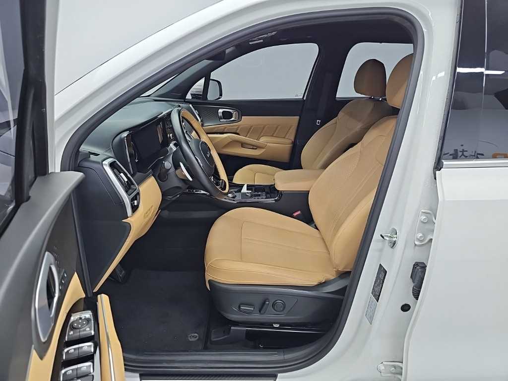 Kia Sorento — photo 11
