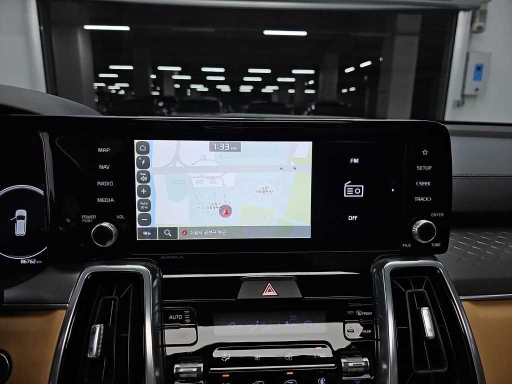 Kia Sorento — photo 16