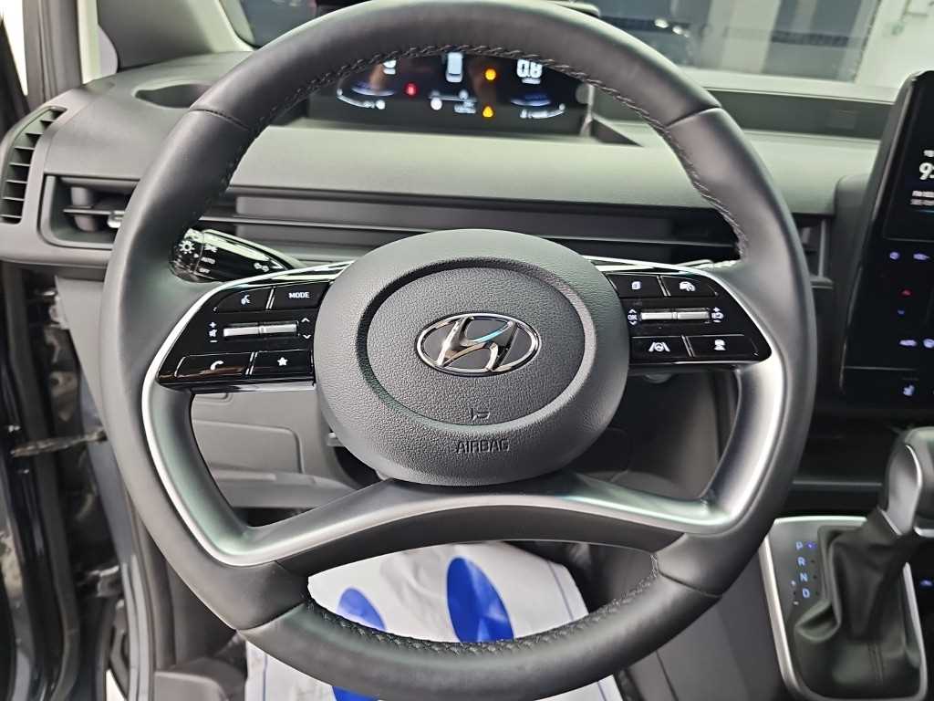 Hyundai Staria — photo 09
