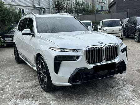 BMW X7 — photo 02