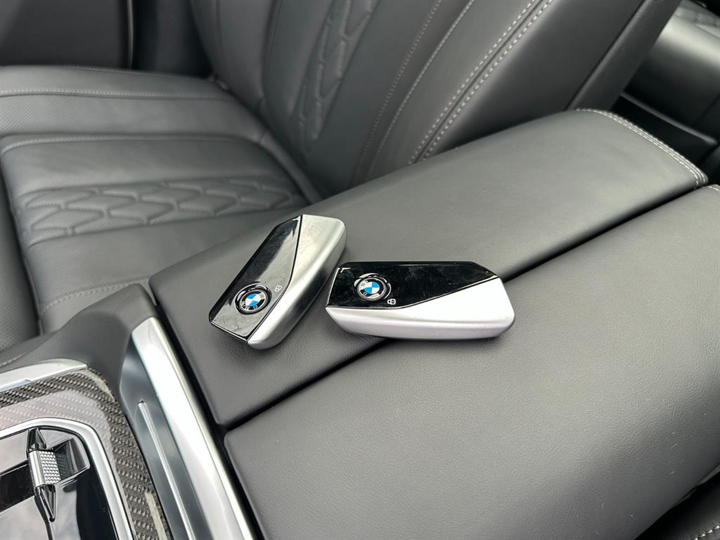 BMW X7 — photo 14