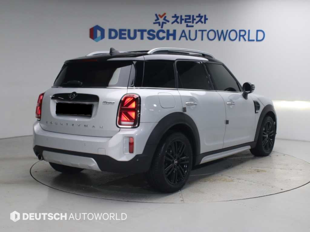 Mini Countryman — photo 02