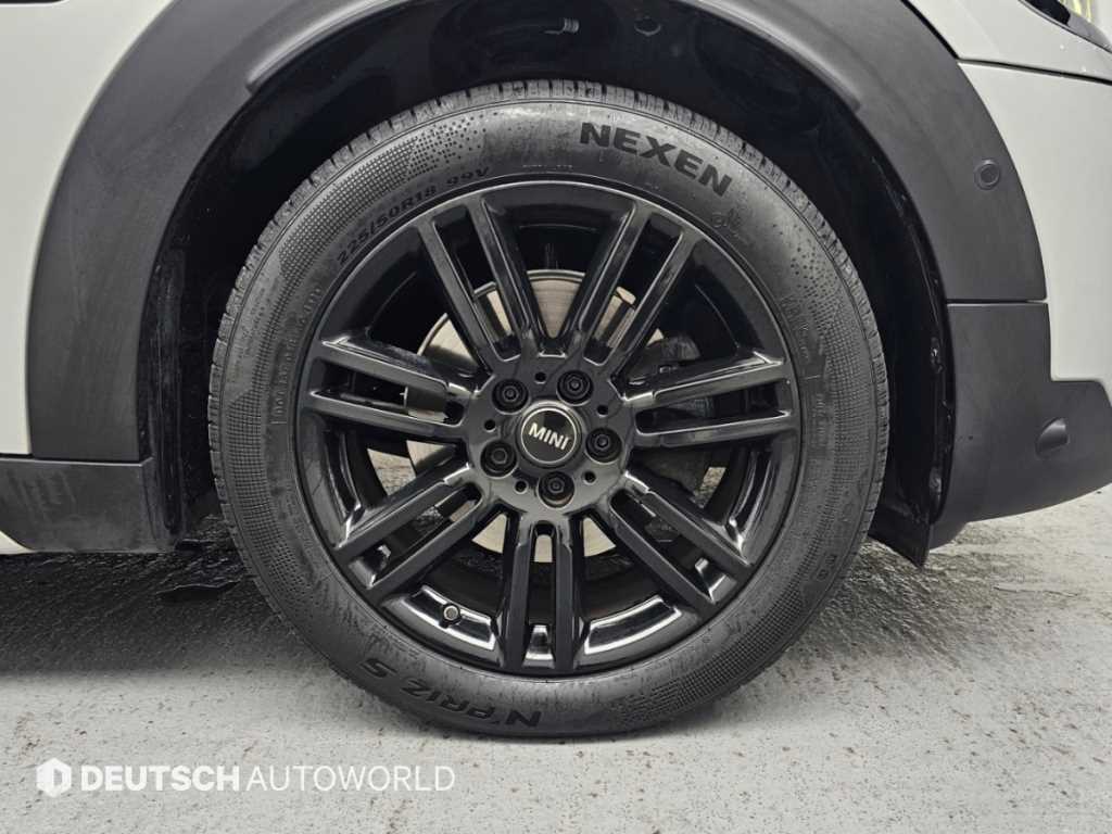 Mini Countryman — photo 06