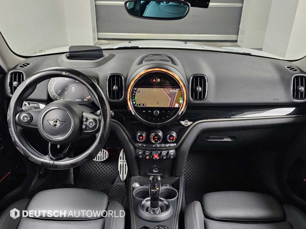 Mini Countryman — photo 08