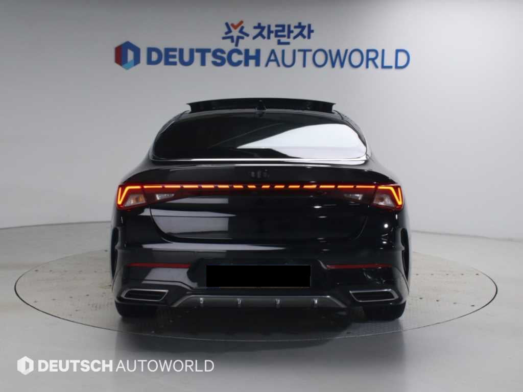 Kia K5 — photo 04