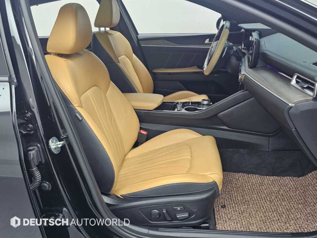 Kia K5 — photo 10
