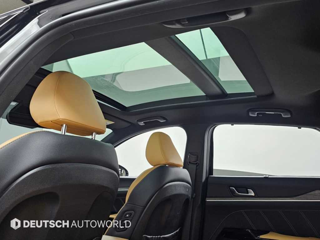 Kia K5 — photo 18