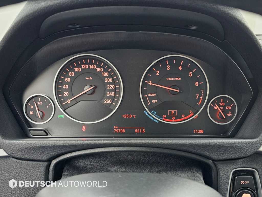 BMW 3-Series — photo 08