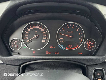 BMW 3-Series — photo 08