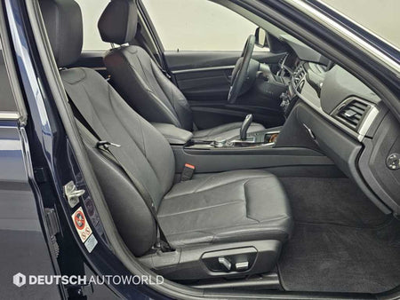 BMW 3-Series — photo 10