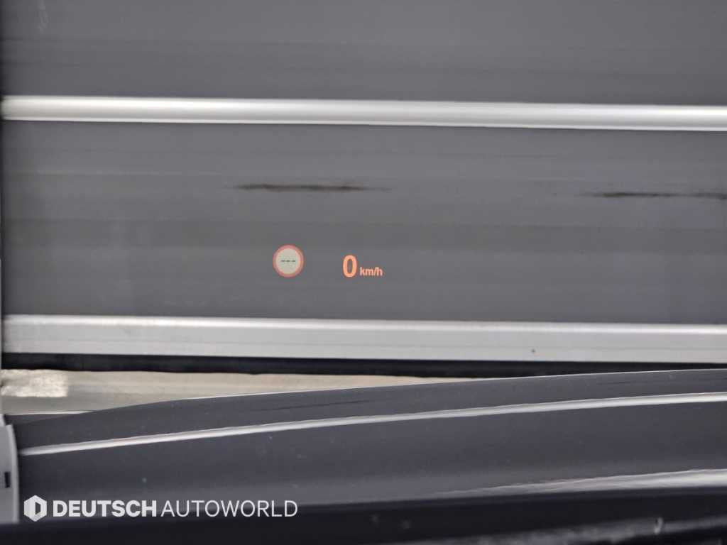 BMW 3-Series — photo 17