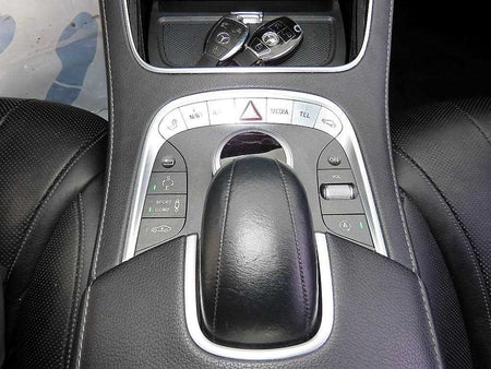 Mercedes-Benz S-Class — photo 13