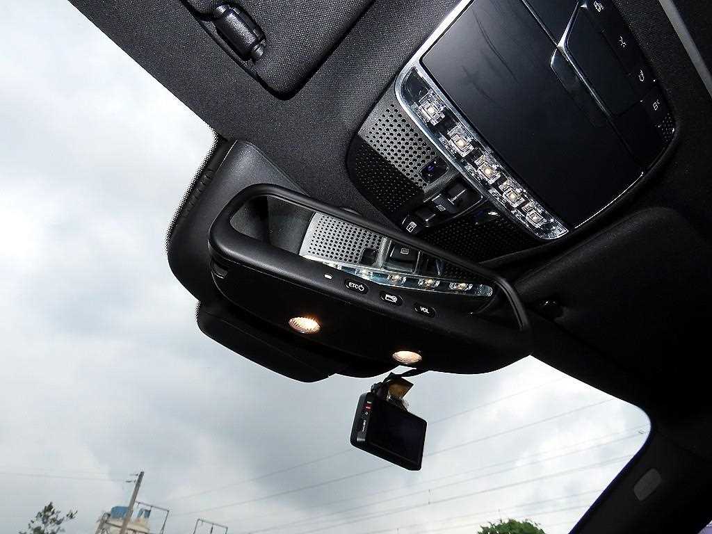 Mercedes-Benz S-Class — photo 15
