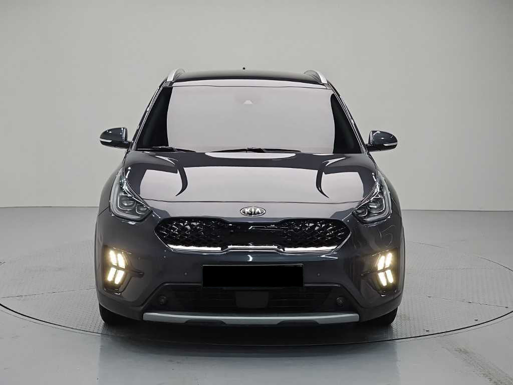 Kia Niro — photo 02