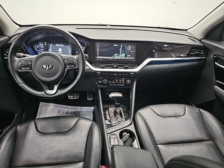 Kia Niro — photo 07