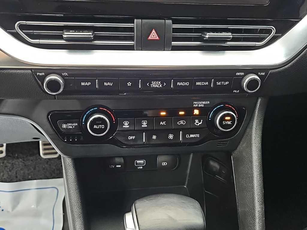 Kia Niro — photo 10