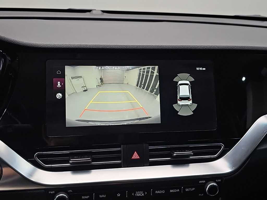 Kia Niro — photo 15
