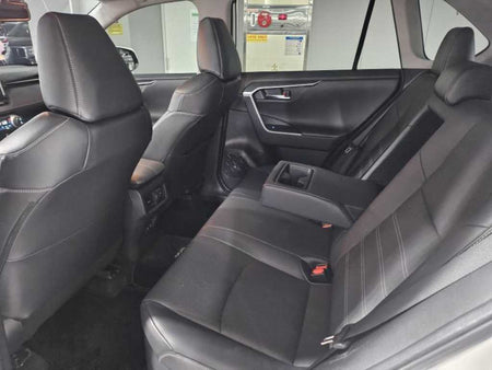 Toyota RAV4 — photo 06
